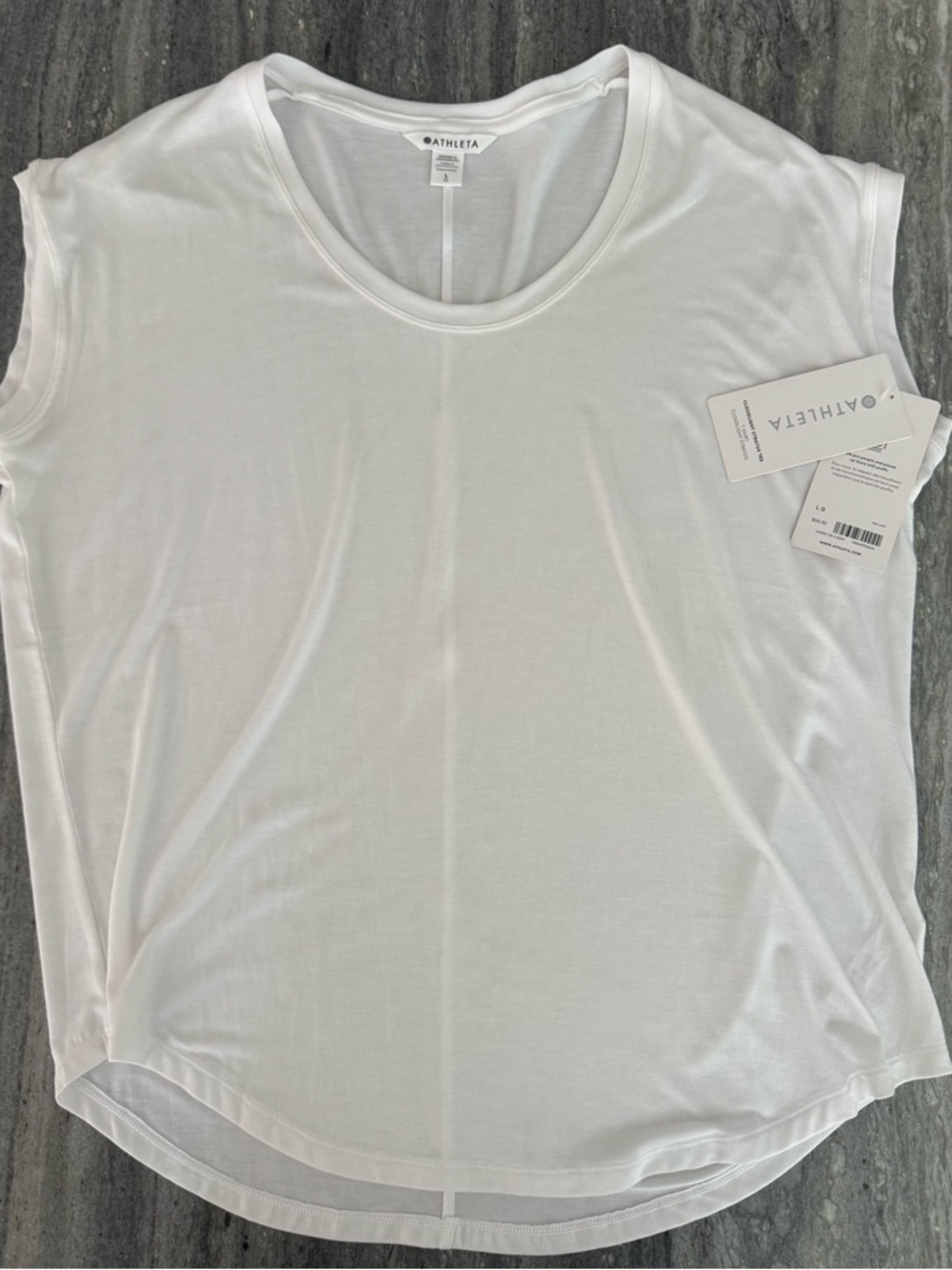 NWT Athleta Cloudlight Stratus Tee – Lightweight & Breathable – $54 Retail